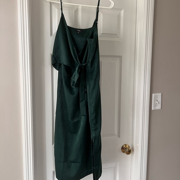 J.O.A. Green satin midi wrap dress - Picture 3 of 4